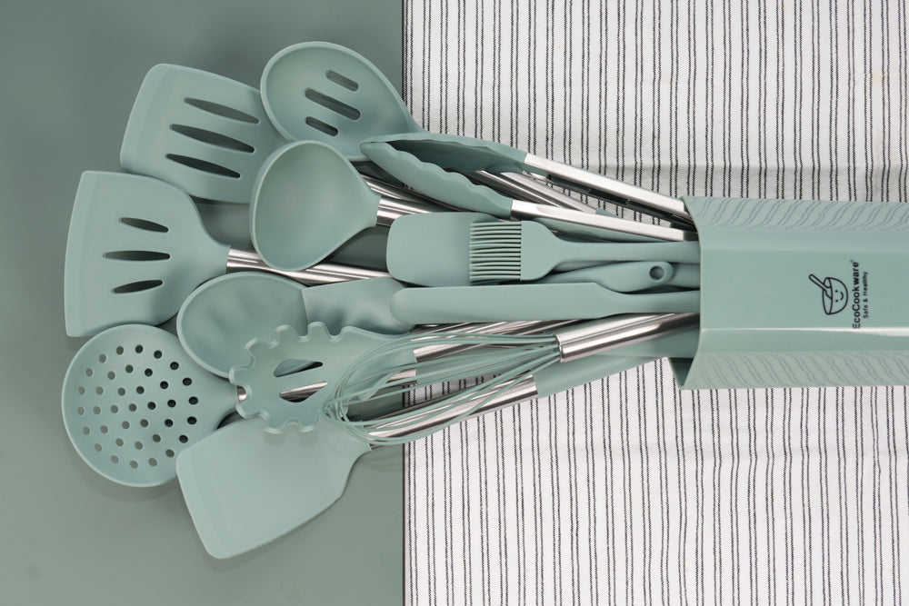 EcoCookware 15-delige siliconen & RVS keukengerei set - Sage Green -PFAS- en BPA-vrij - vaatwasserbestendig - Premium kwaliteit